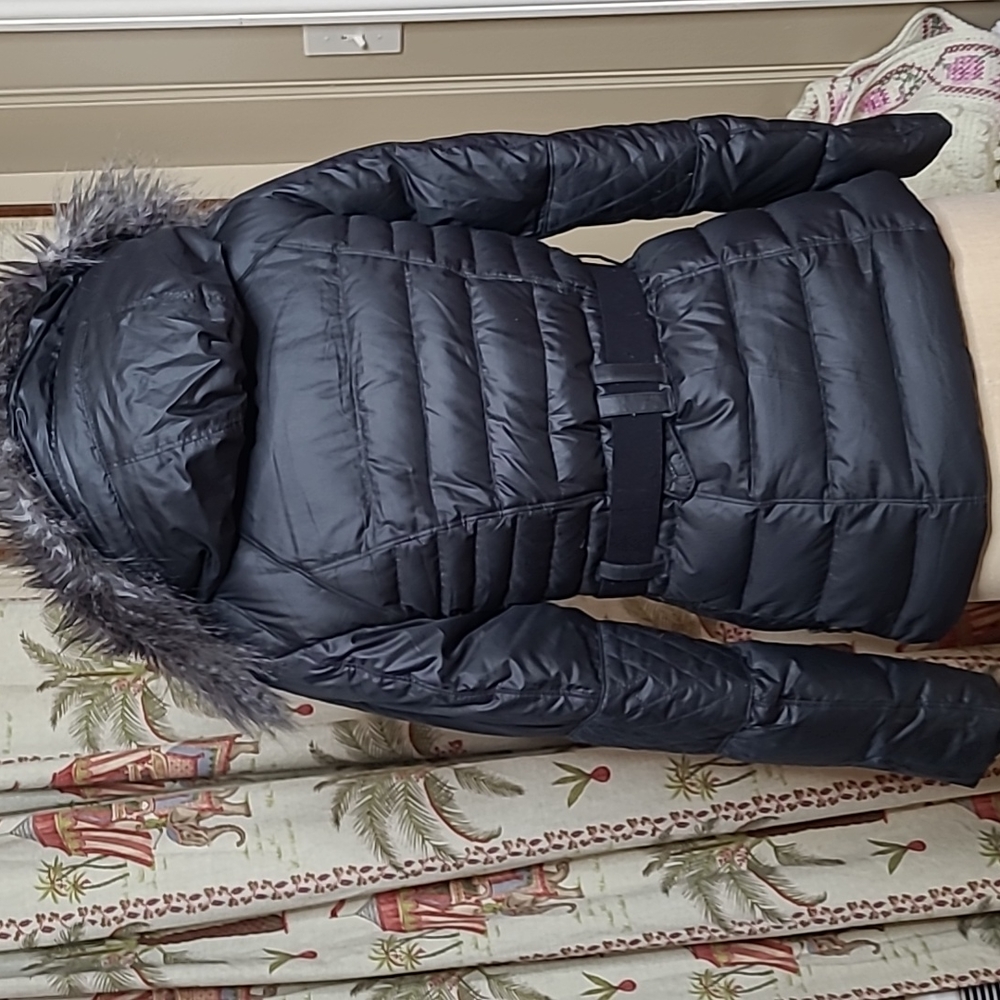The North Face Women's Quilted Puffer Jacket - Dark Gray with Fur Hood - Picture 9 of 16
